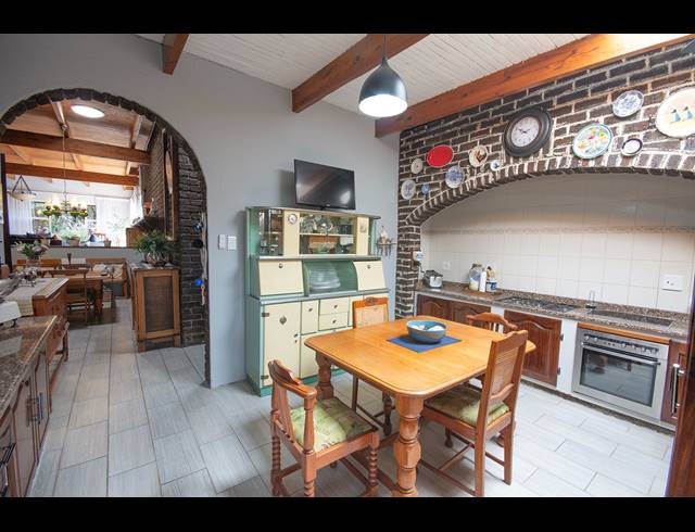 5 BEDROOM HOUSE FOR SALE IN HEIDELBERG CENTRAL